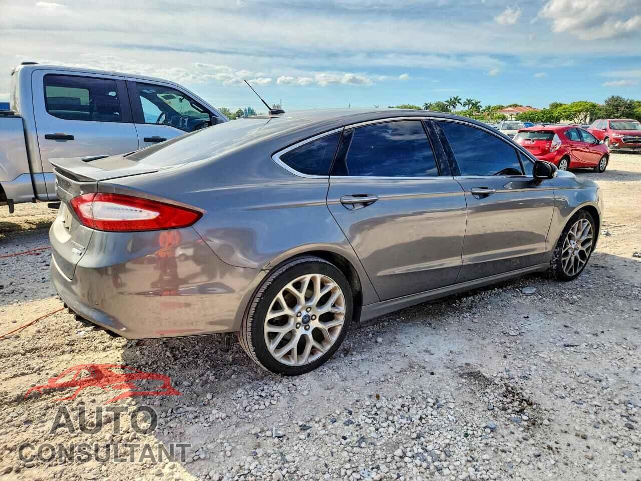 FORD FUSION 2013 - 3FA6P0D93DR270771
