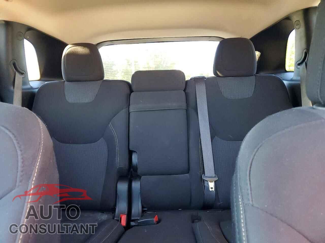 JEEP CHEROKEE 2017 - 1C4PJLCS2HD221484