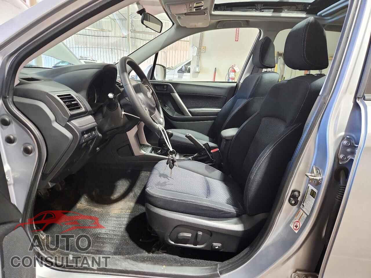 SUBARU FORESTER 2017 - JF2SJAEC8HG451440