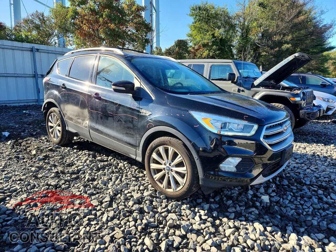 FORD ESCAPE 2017 - 1FMCU9JD4HUB34128