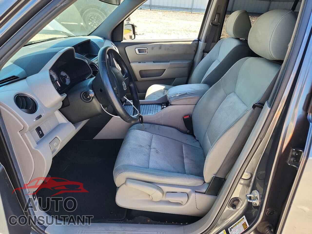 HONDA PILOT 2012 - 5FNYF3H25CB001756