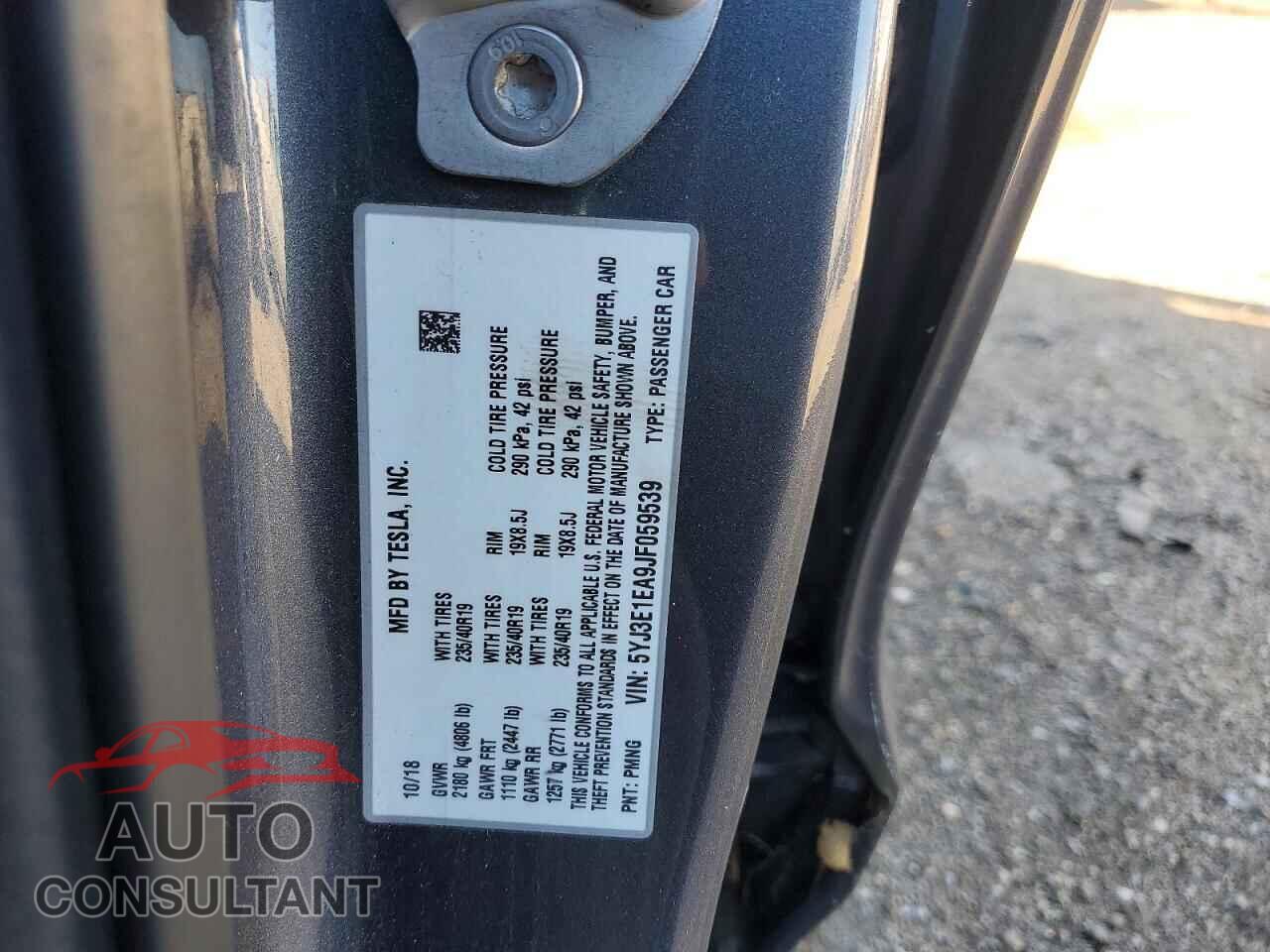 TESLA MODEL 3 2018 - 5YJ3E1EA9JF059539