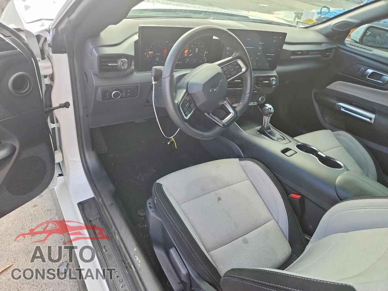 FORD MUSTANG 2024 - 1FA6P8TH2R5143866