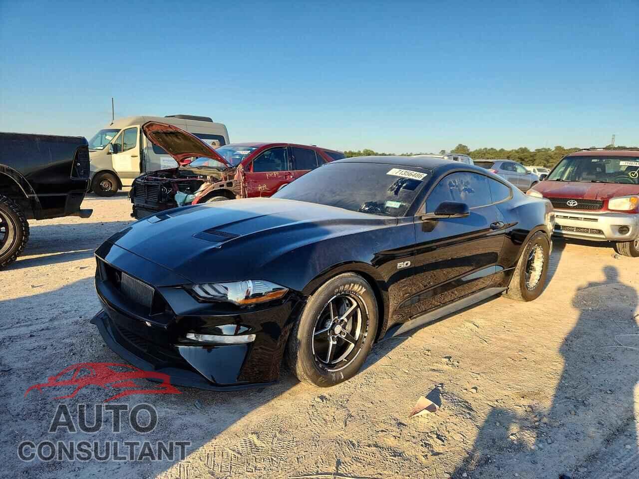 FORD MUSTANG 2018 - 1FA6P8CF8J5184103