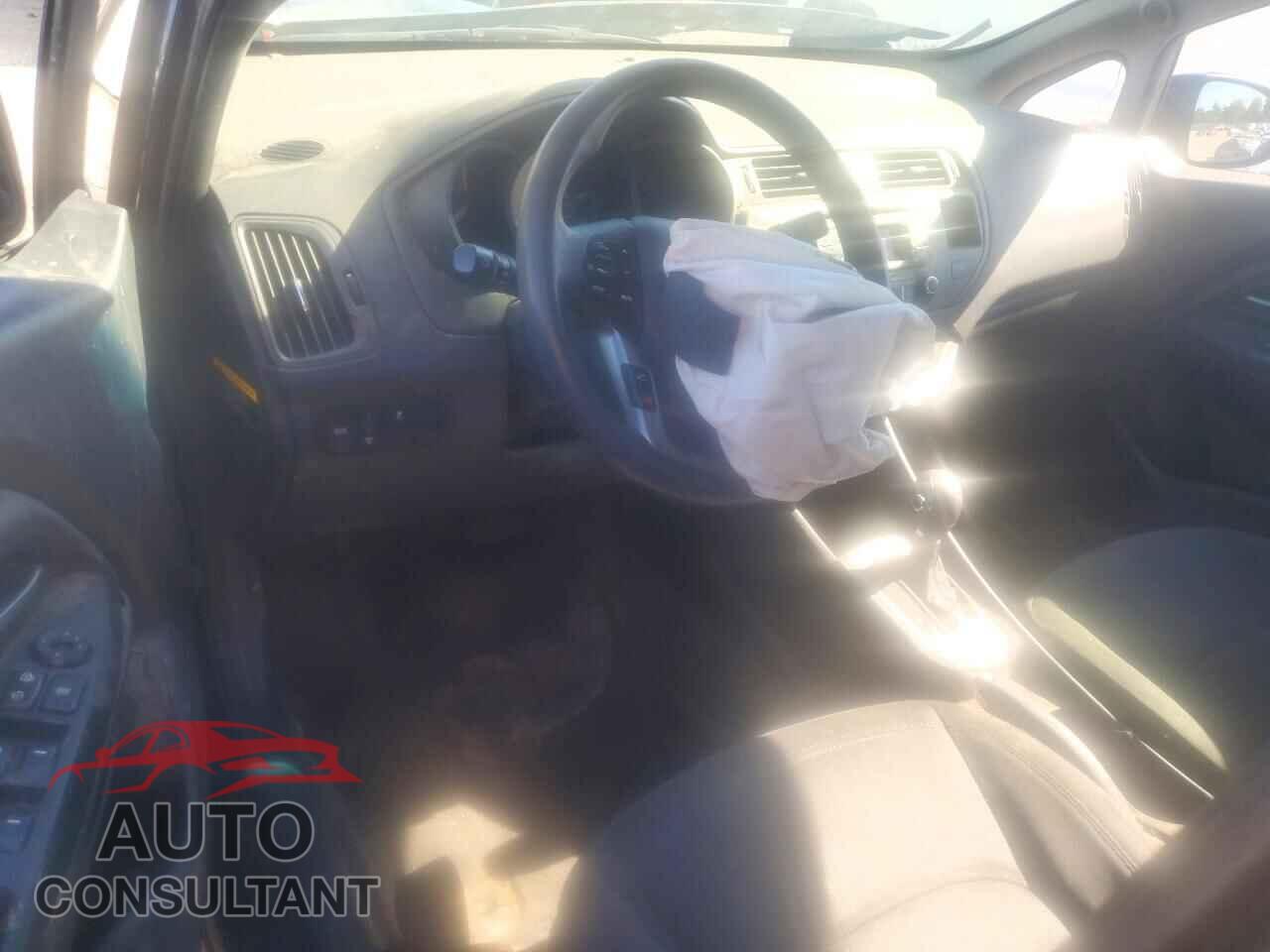 KIA RIO 2013 - KNADN5A36D6159128