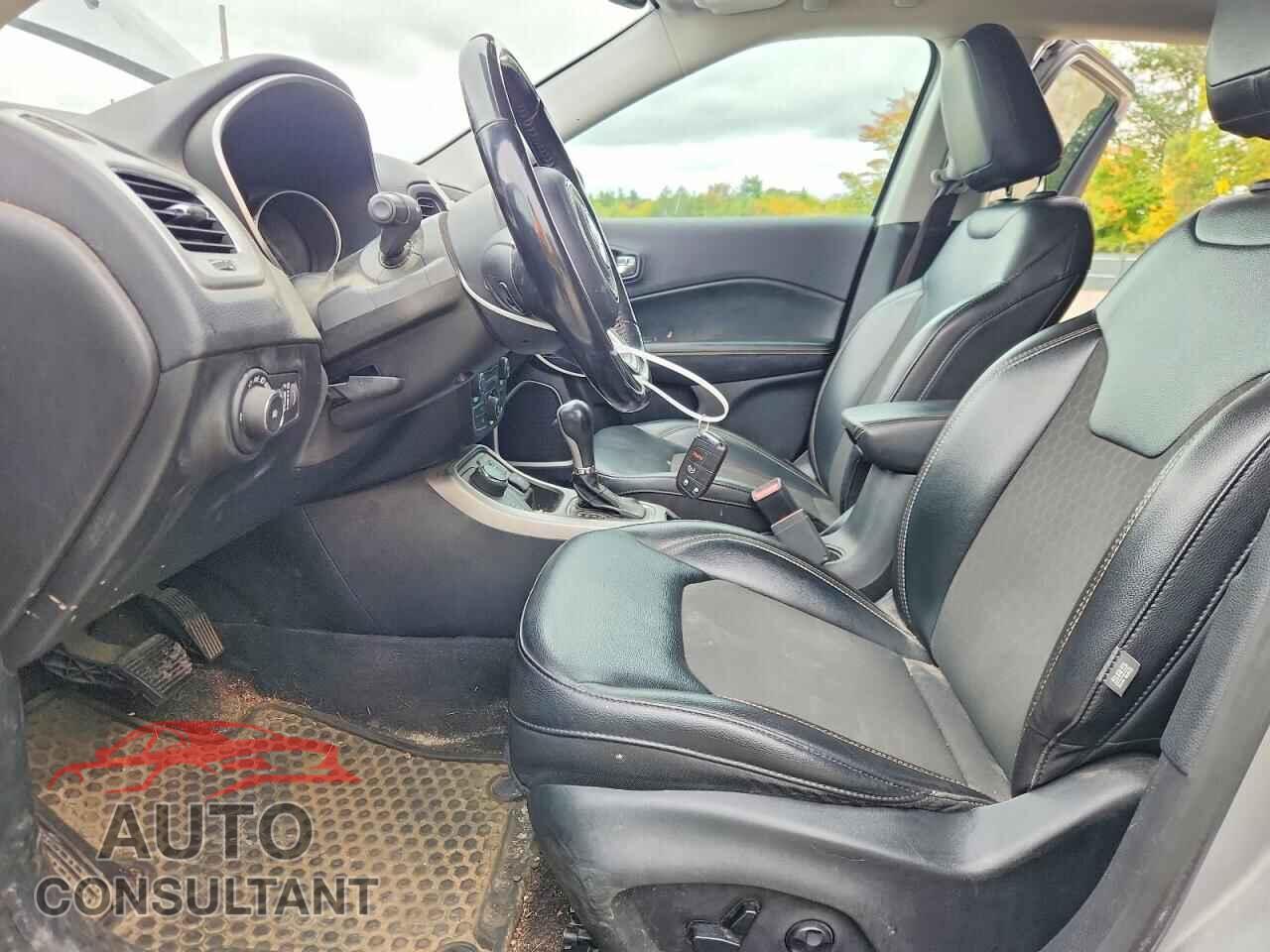 JEEP COMPASS 2019 - 3C4NJDBB1KT847110