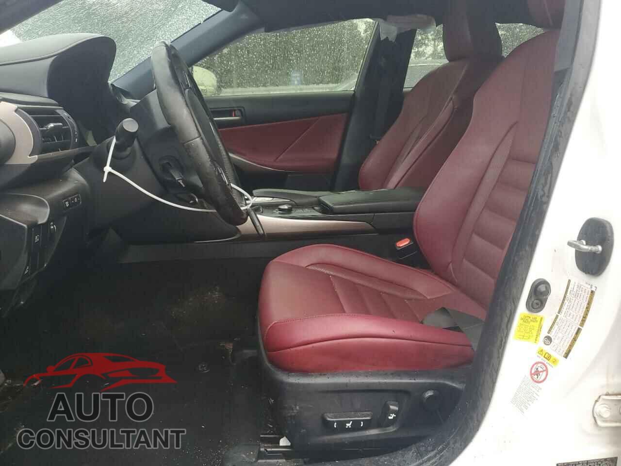 LEXUS IS 2017 - JTHBA1D20H5048313