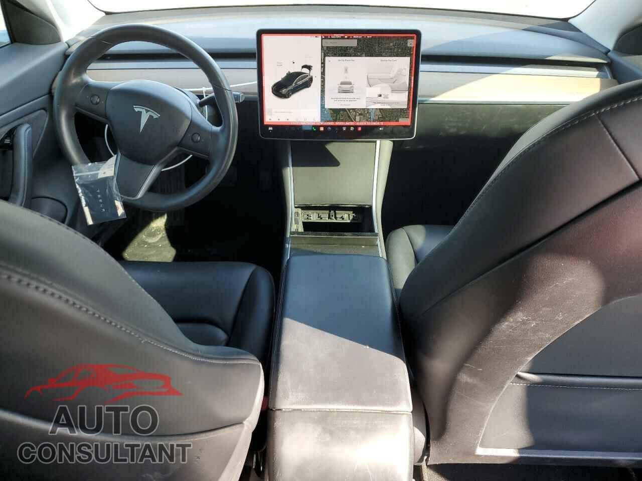 TESLA MODEL 3 2019 - 5YJ3E1EB8KF197194