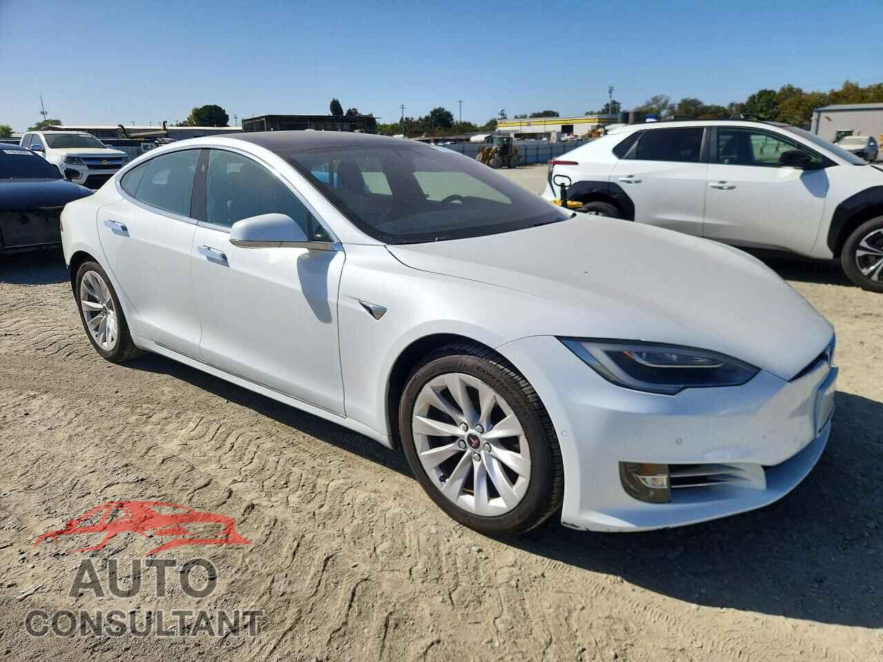 TESLA MODEL S 2018 - 5YJSA1E20JF281760