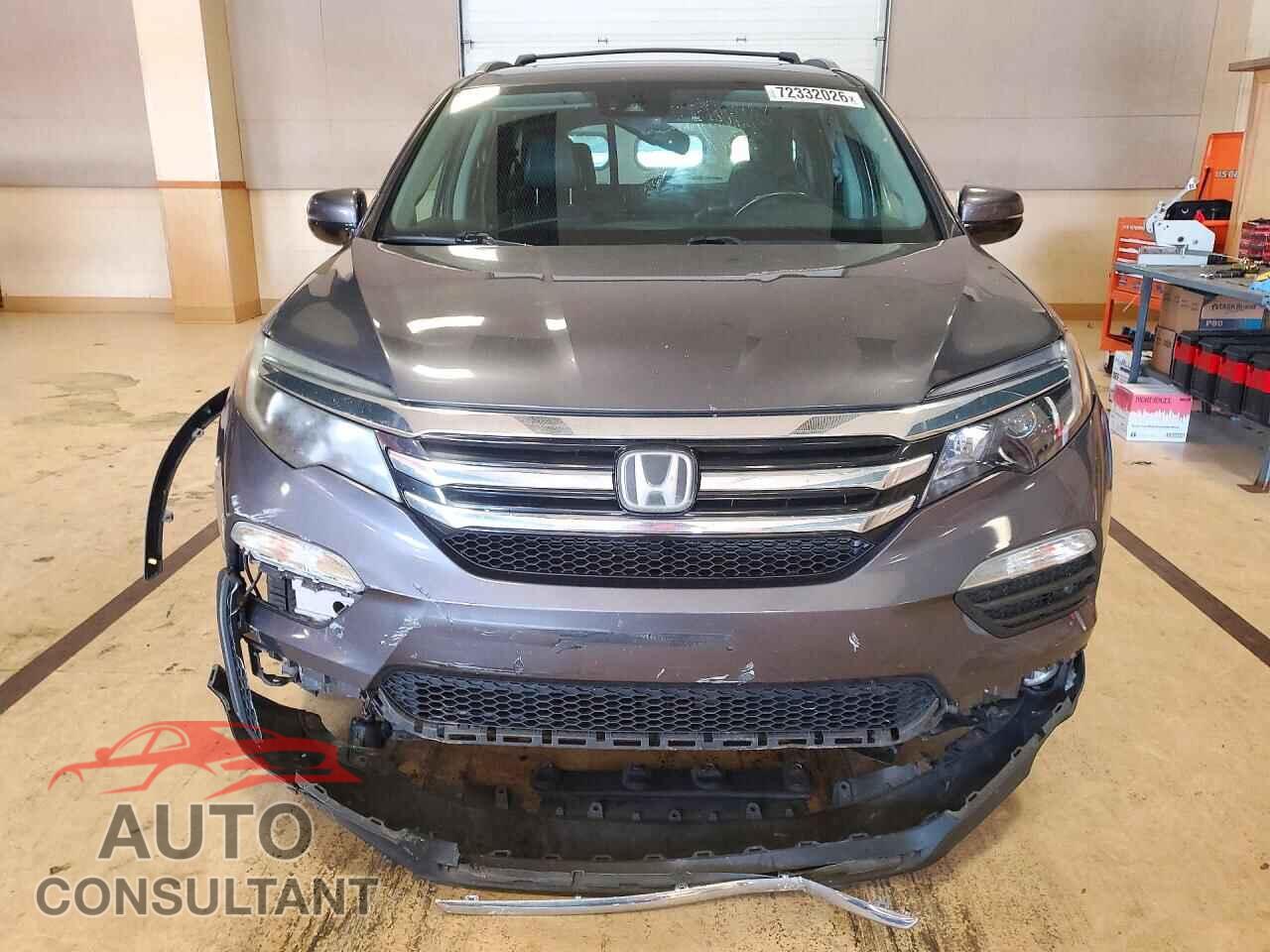 HONDA PILOT 2017 - 5FNYF6H00HB104705