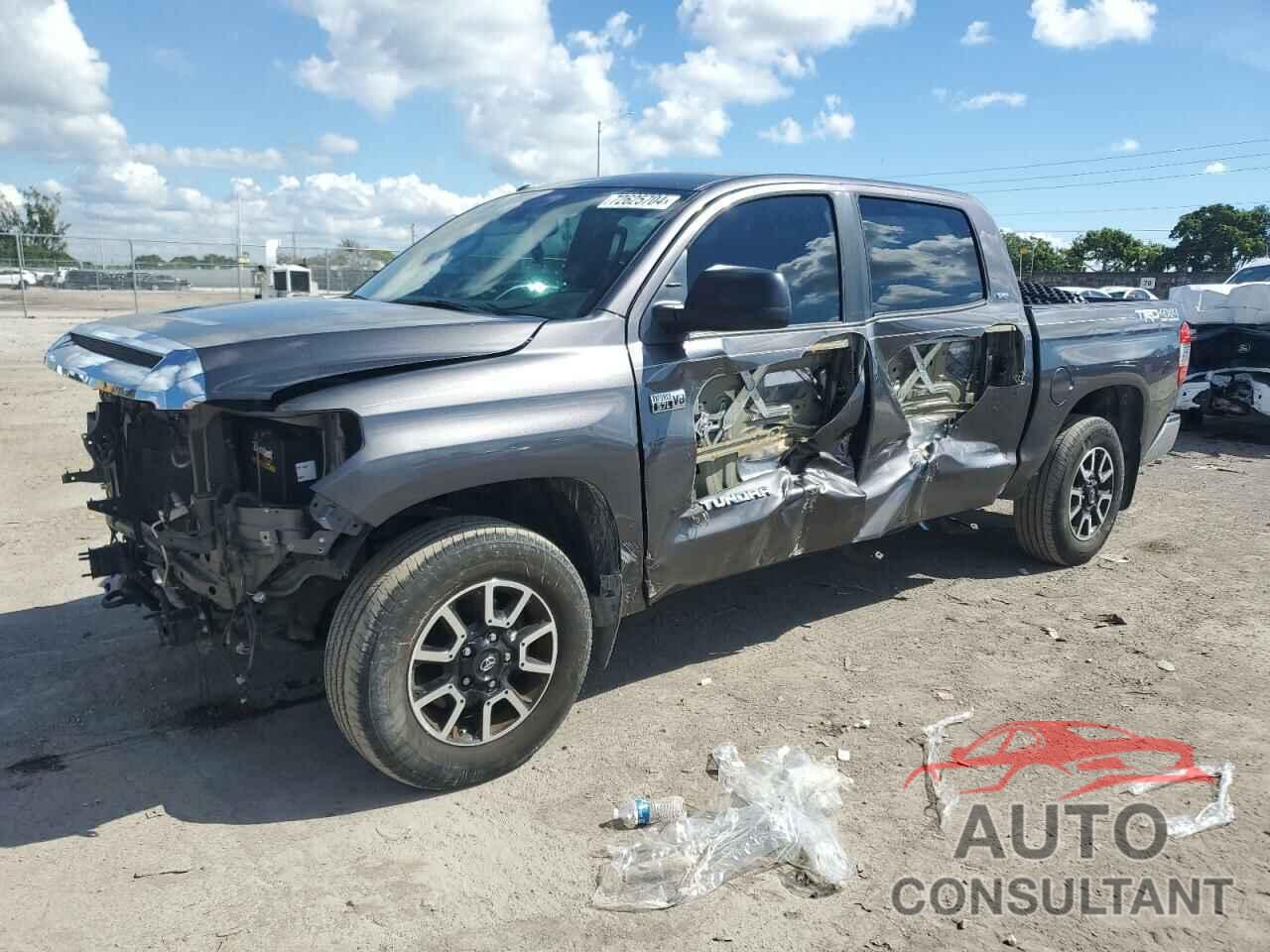 TOYOTA TUNDRA 2018 - 5TFDY5F1XJX704318