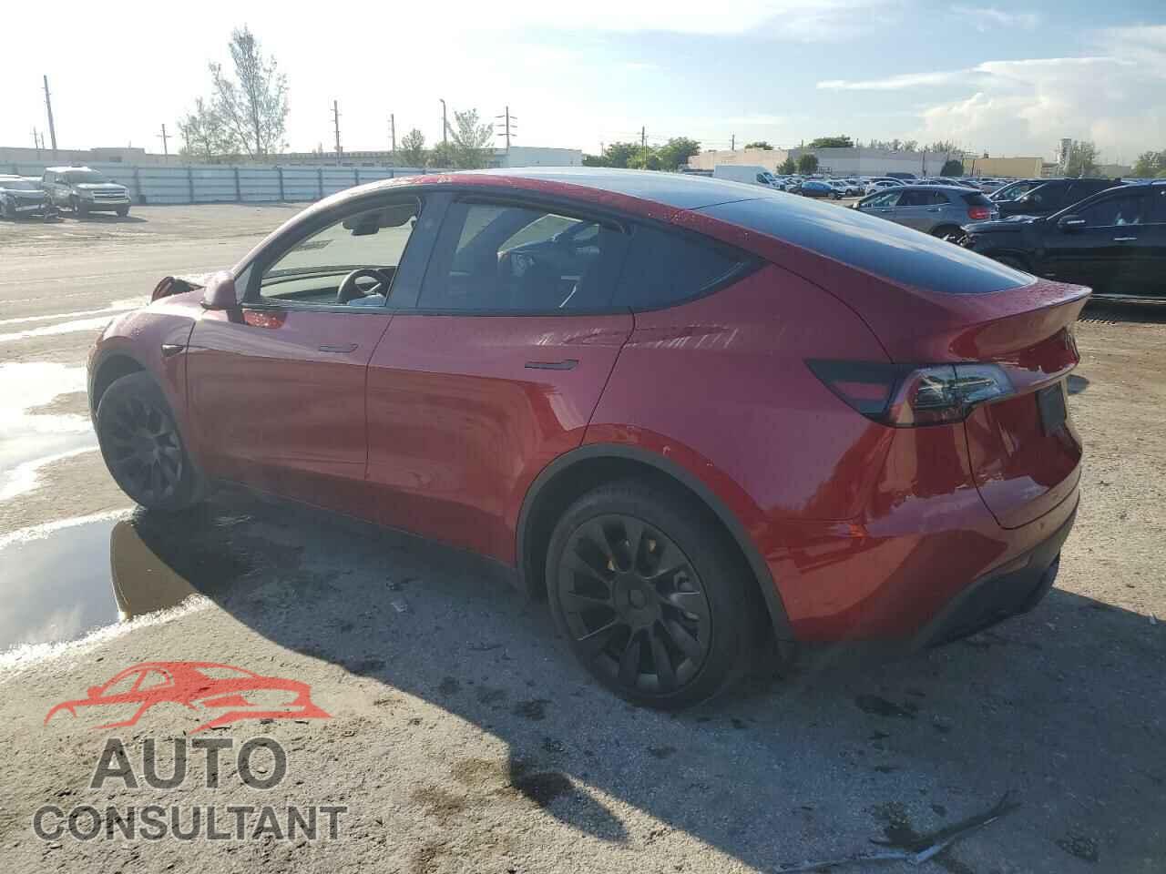 TESLA MODEL Y 2024 - 7SAYGDEE5RA222011