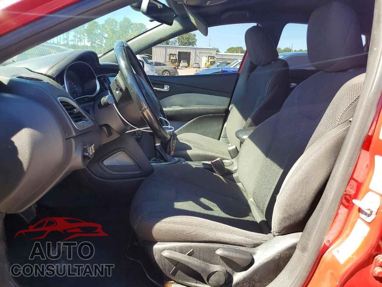 DODGE DART 2015 - 1C3CDFBB8FD422042