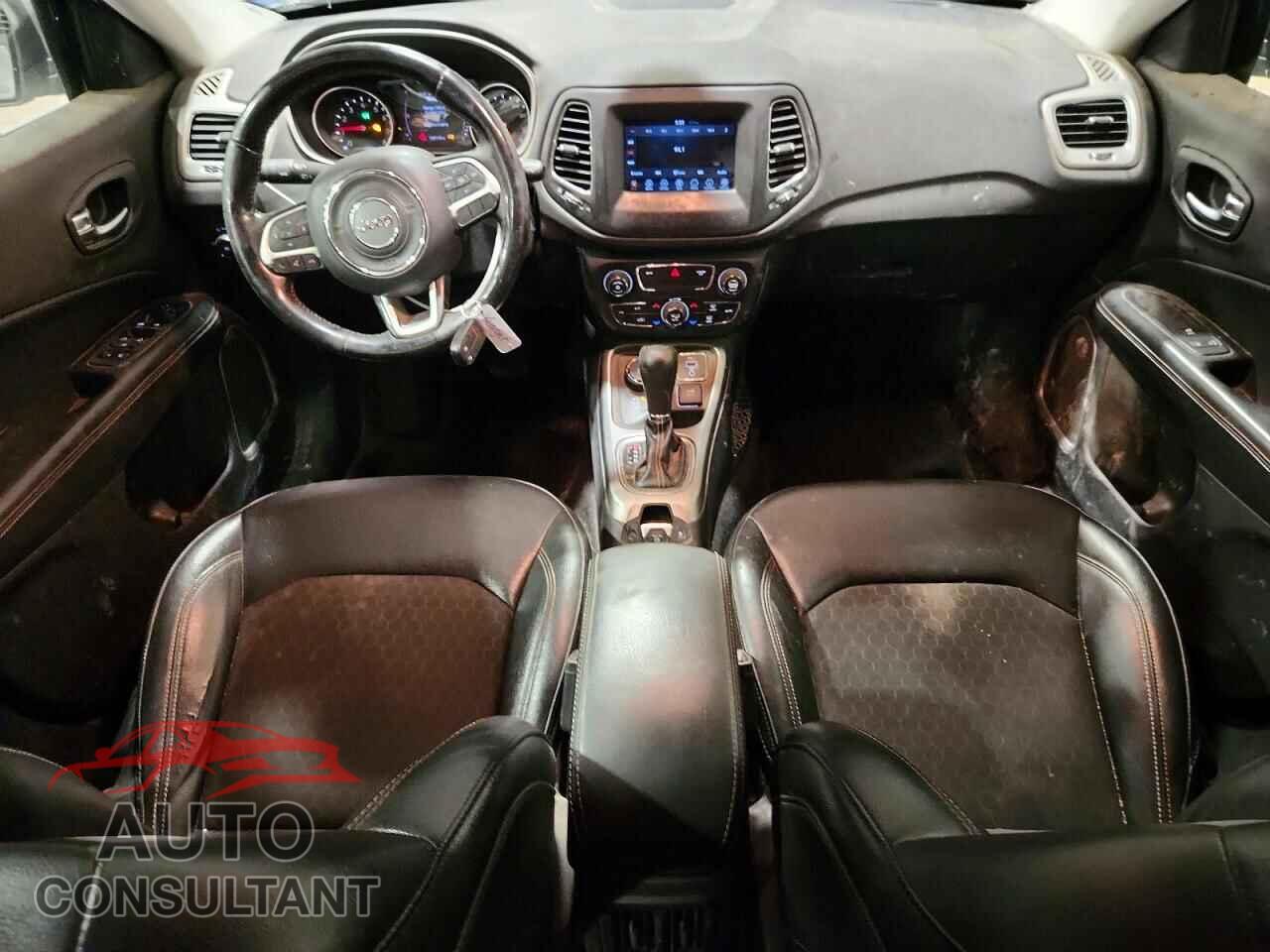 JEEP COMPASS 2020 - 3C4NJDBB7LT132107