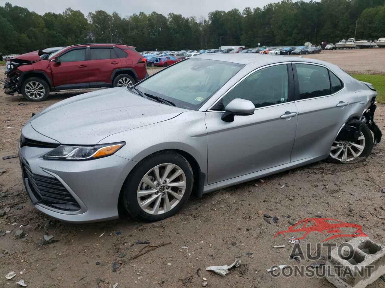TOYOTA CAMRY 2024 - 4T1C11AK2RU899803