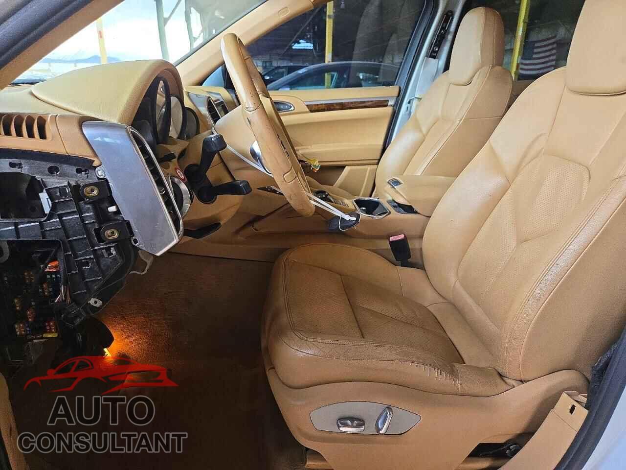 PORSCHE CAYENNE 2012 - WP1AA2A27CLA06408
