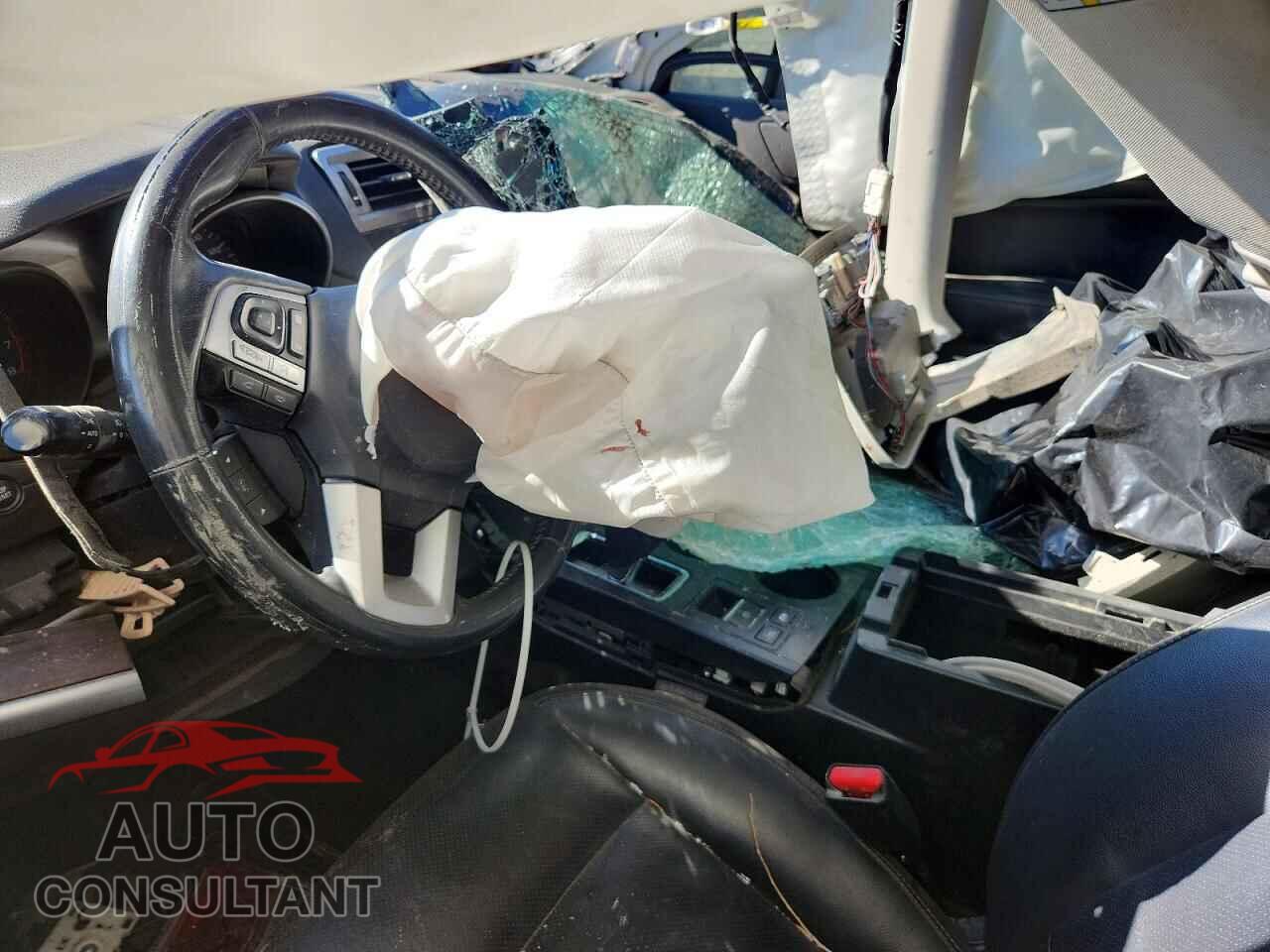 SUBARU OUTBACK 2015 - 4S4BSELC5F3240217