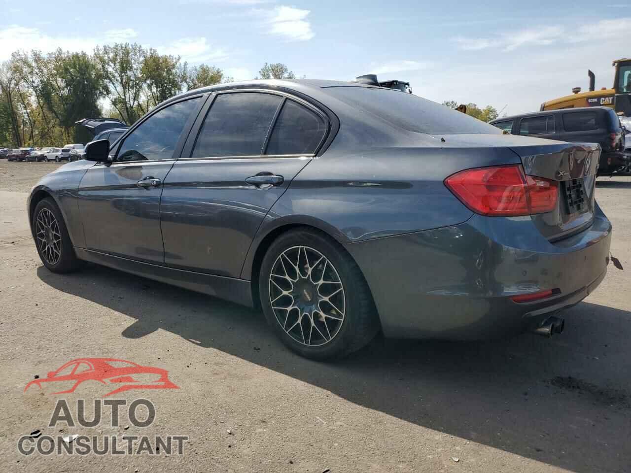 BMW 3 SERIES 2013 - WBA3B3C52DF533418