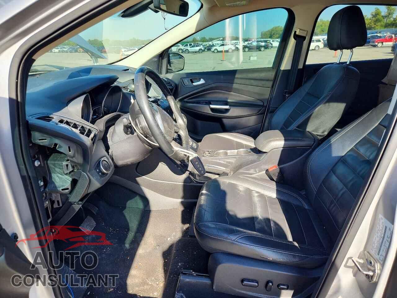 FORD ESCAPE 2016 - 1FMCU9J95GUA97911