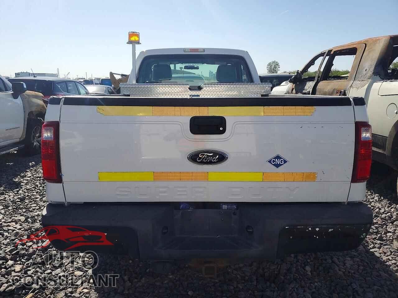 FORD F250 2013 - 1FTBF2A64DEB82252