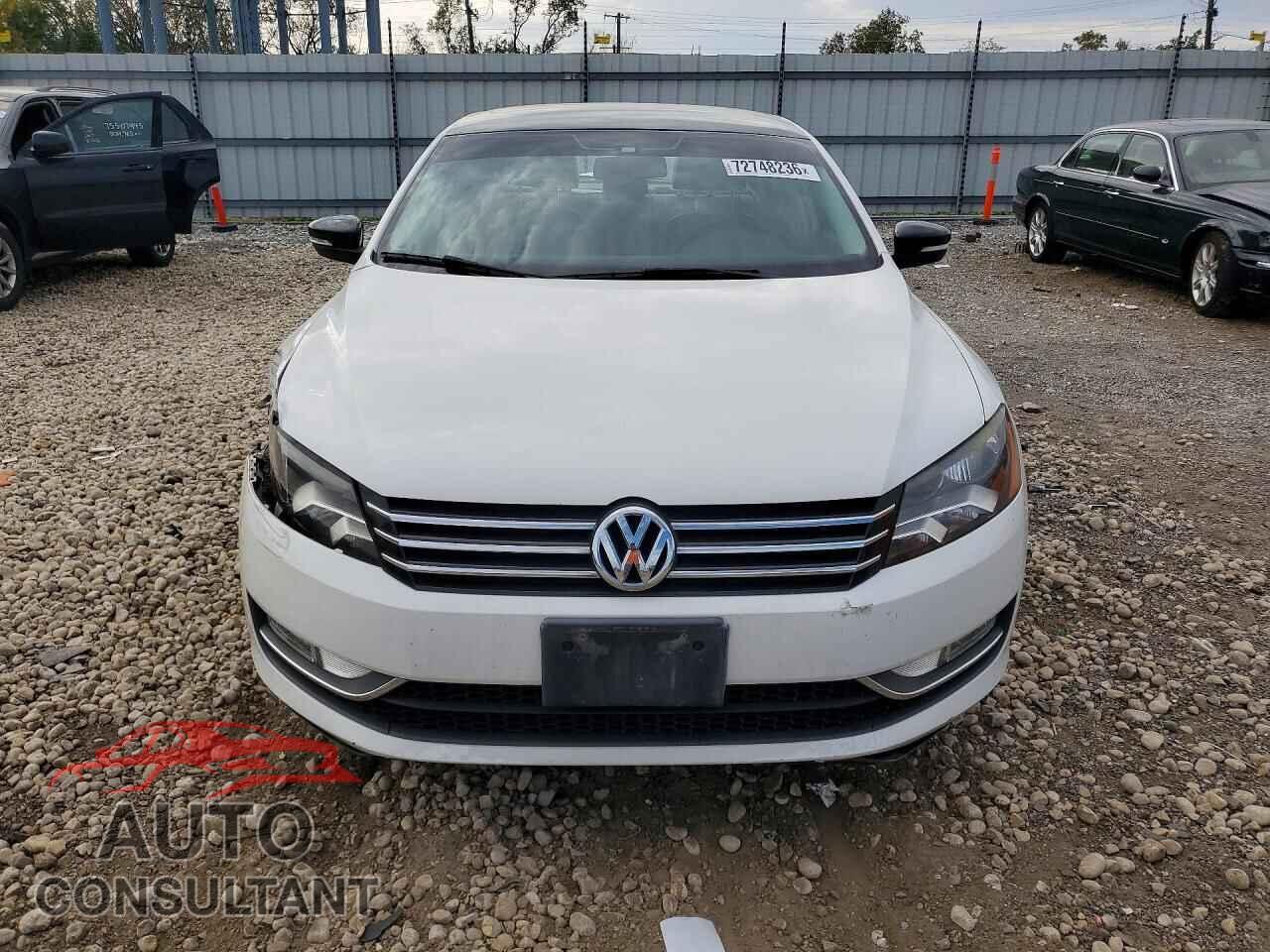 VOLKSWAGEN PASSAT 2015 - 1VWBS7A32FC057468