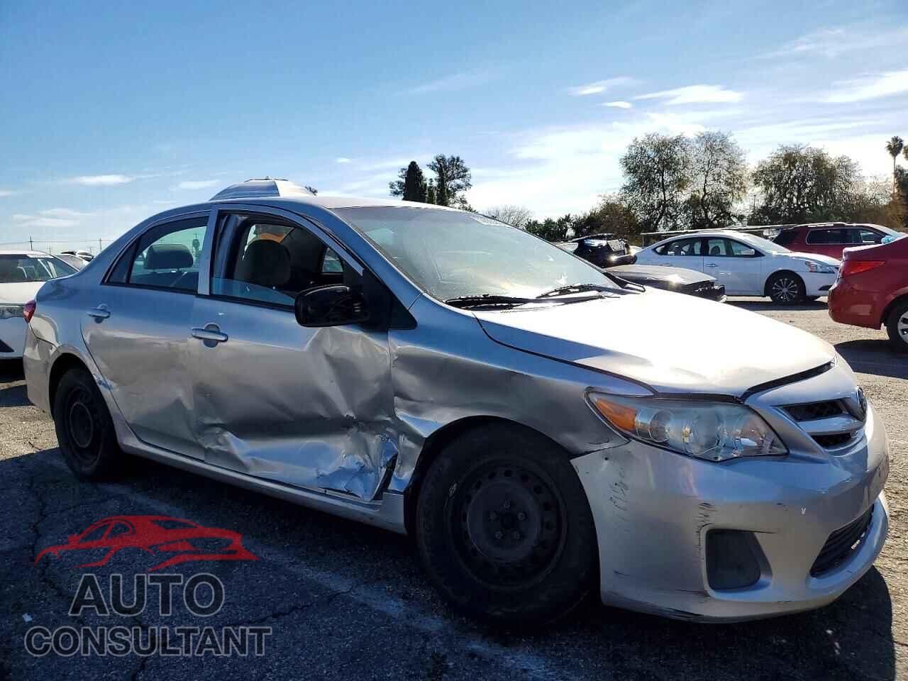 TOYOTA COROLLA 2013 - 2T1BU4EEXDC957062
