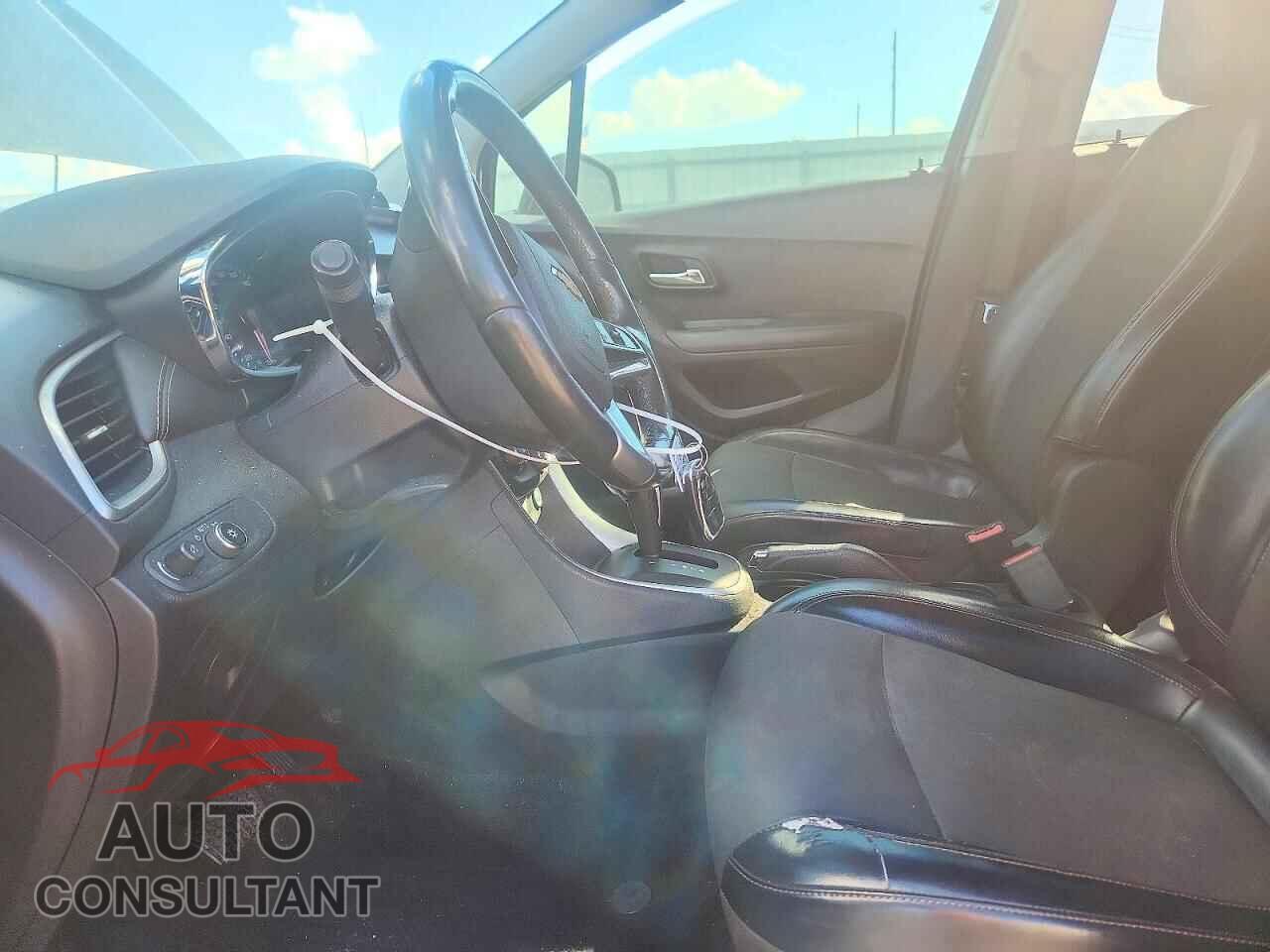 CHEVROLET TRAX 2019 - KL7CJLSB2KB859945