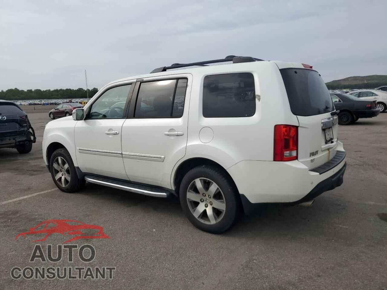 HONDA PILOT 2013 - 5FNYF4H98DB056089