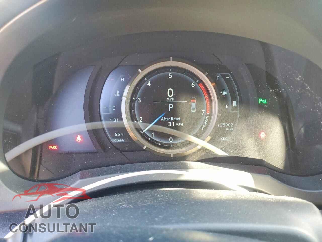 LEXUS IS 2018 - JTHBA1D22J5083277