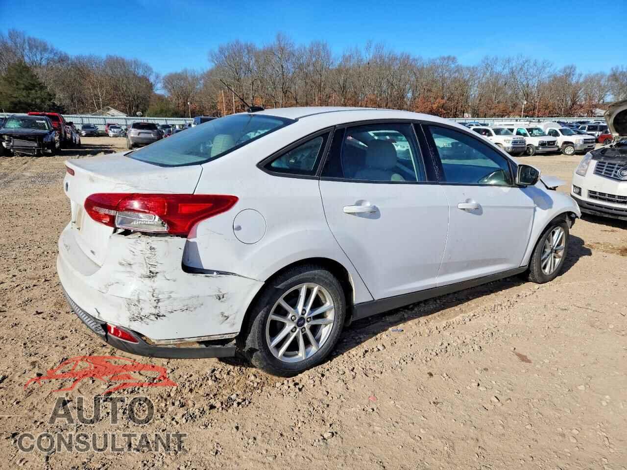 FORD FOCUS 2017 - 1FADP3F20HL202117