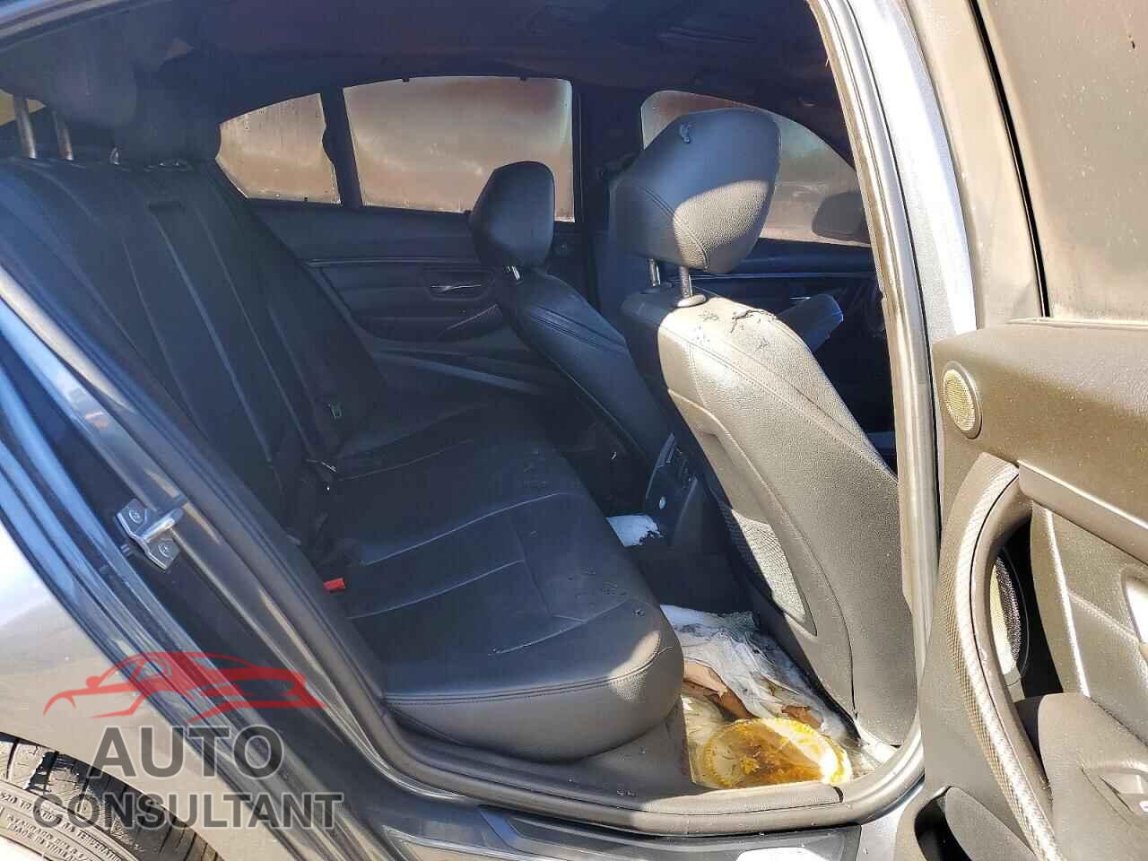 BMW 3 SERIES 2013 - WBA3A9G52DNP36072