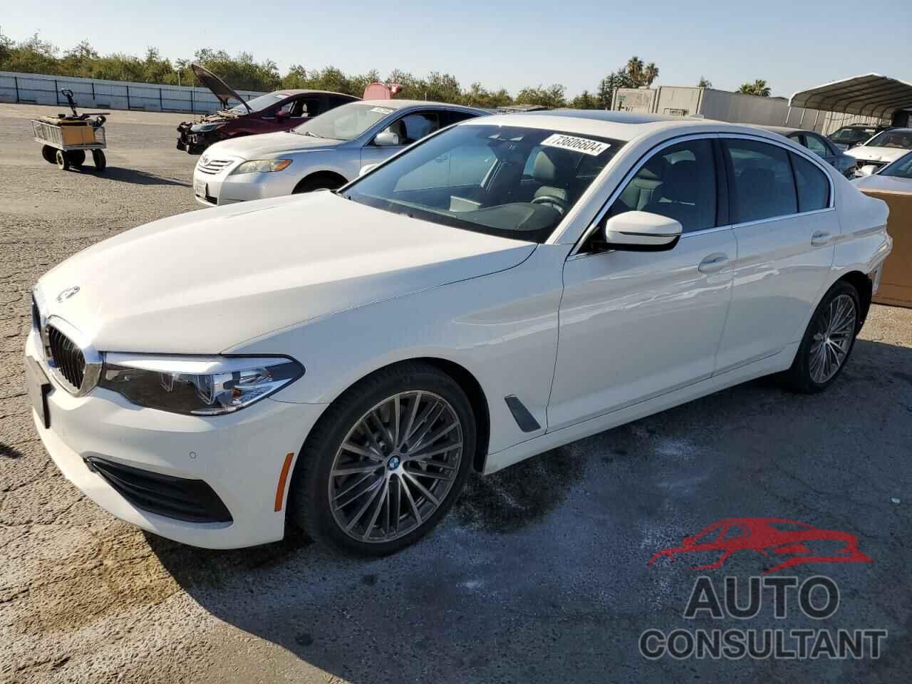 BMW 5 SERIES 2019 - WBAJA5C51KWA57961