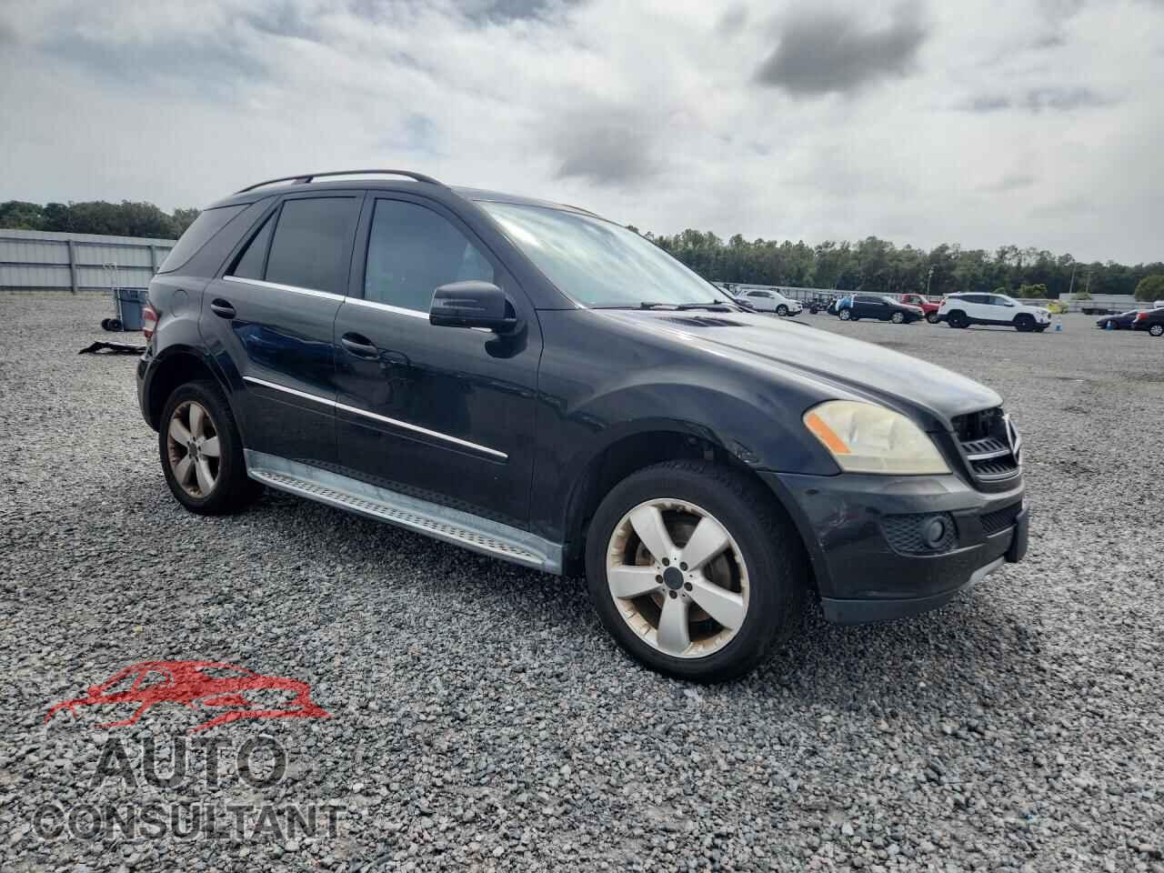 MERCEDES-BENZ M-CLASS 2011 - 4JGBB5GB4BA679027