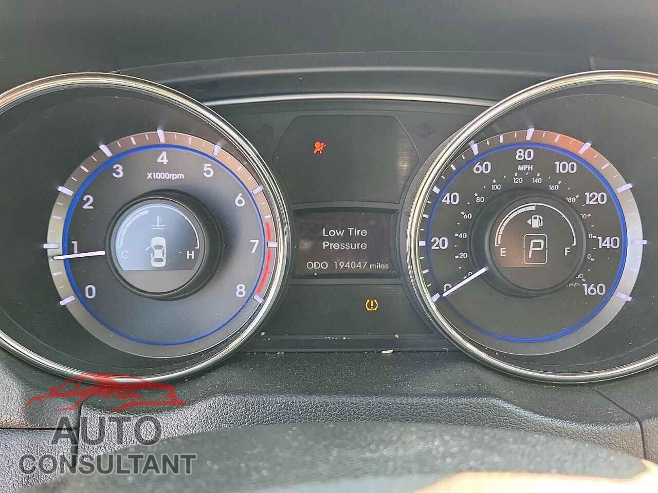 HYUNDAI SONATA 2011 - 5NPEC4AC3BH156875