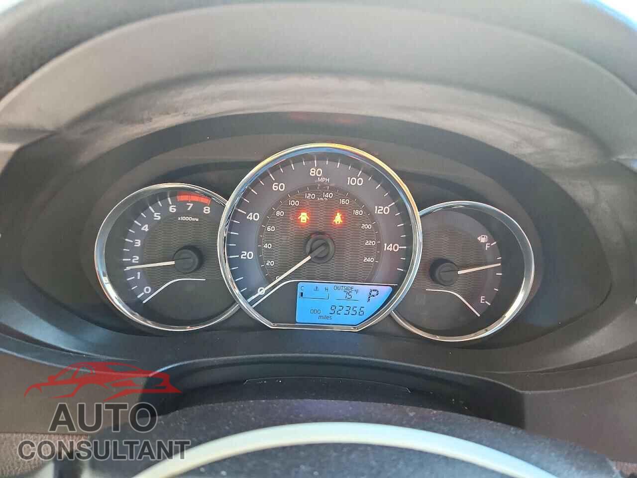 TOYOTA COROLLA 2015 - 2T1BURHEXFC371179