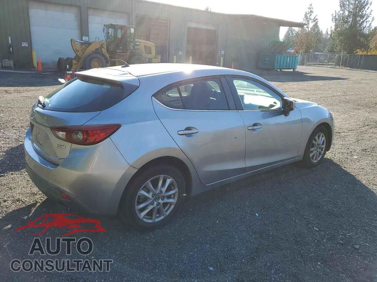 MAZDA 3 2015 - 3MZBM1L72FM207052
