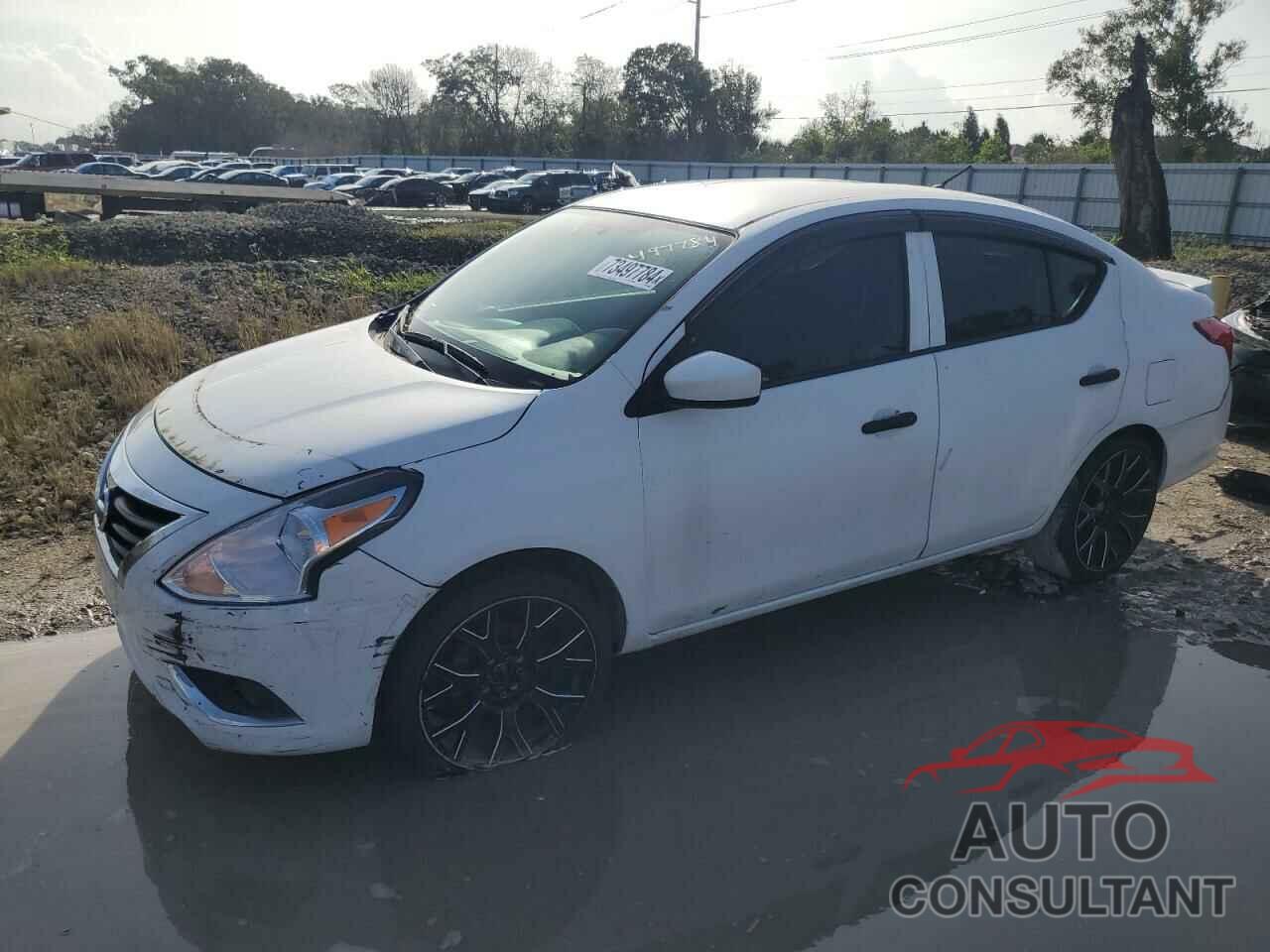 NISSAN VERSA 2018 - 3N1CN7AP3JL829123