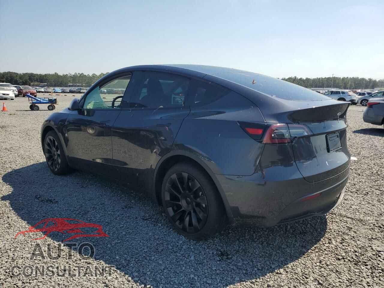 TESLA MODEL Y 2024 - 7SAYGDED8RF091697