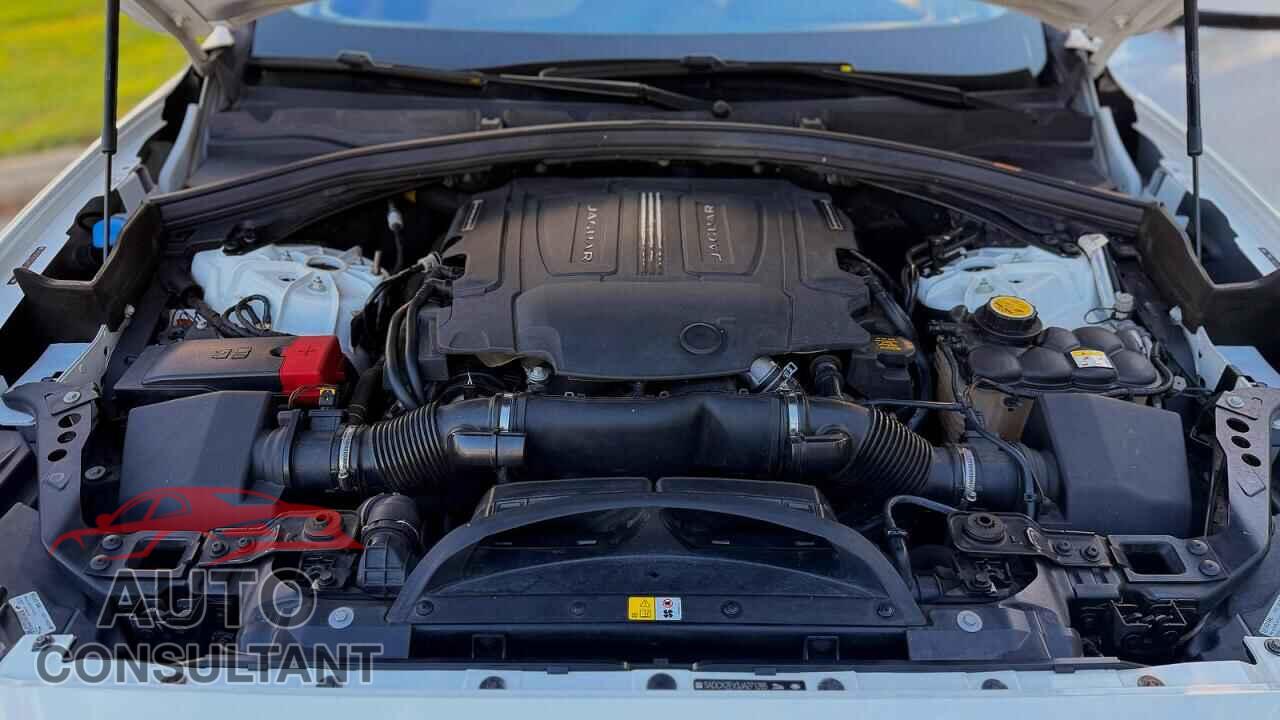 JAGUAR F-PACE 2018 - SADCK2EV3JA271285