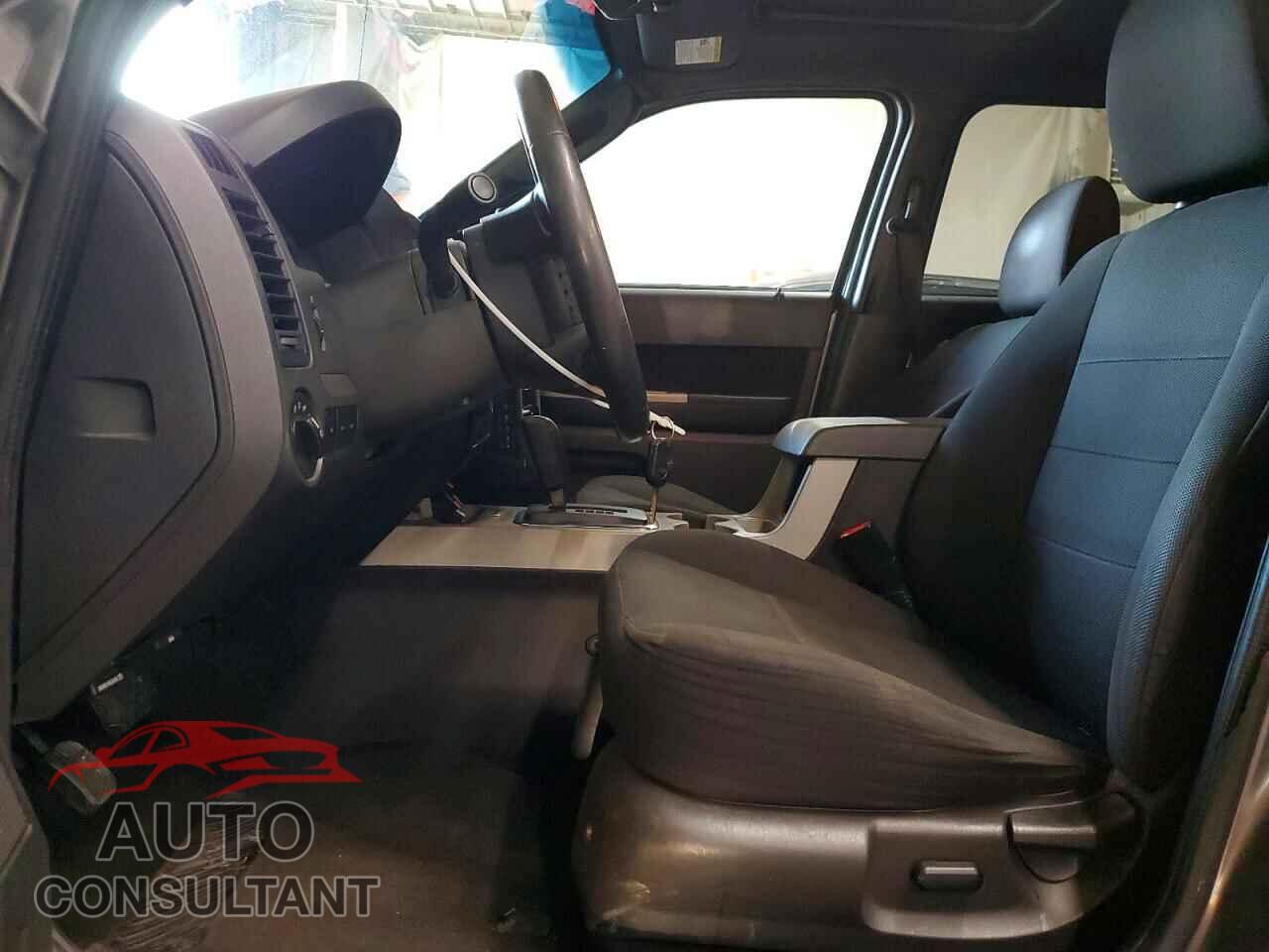 FORD ESCAPE 2010 - 1FMCU0D79AKA34271