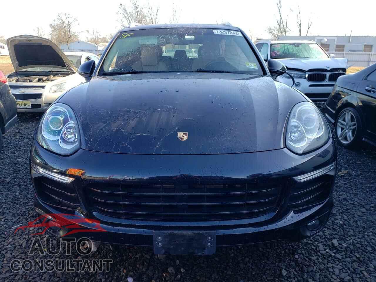PORSCHE CAYENNE 2016 - WP1AA2A22GKA38243