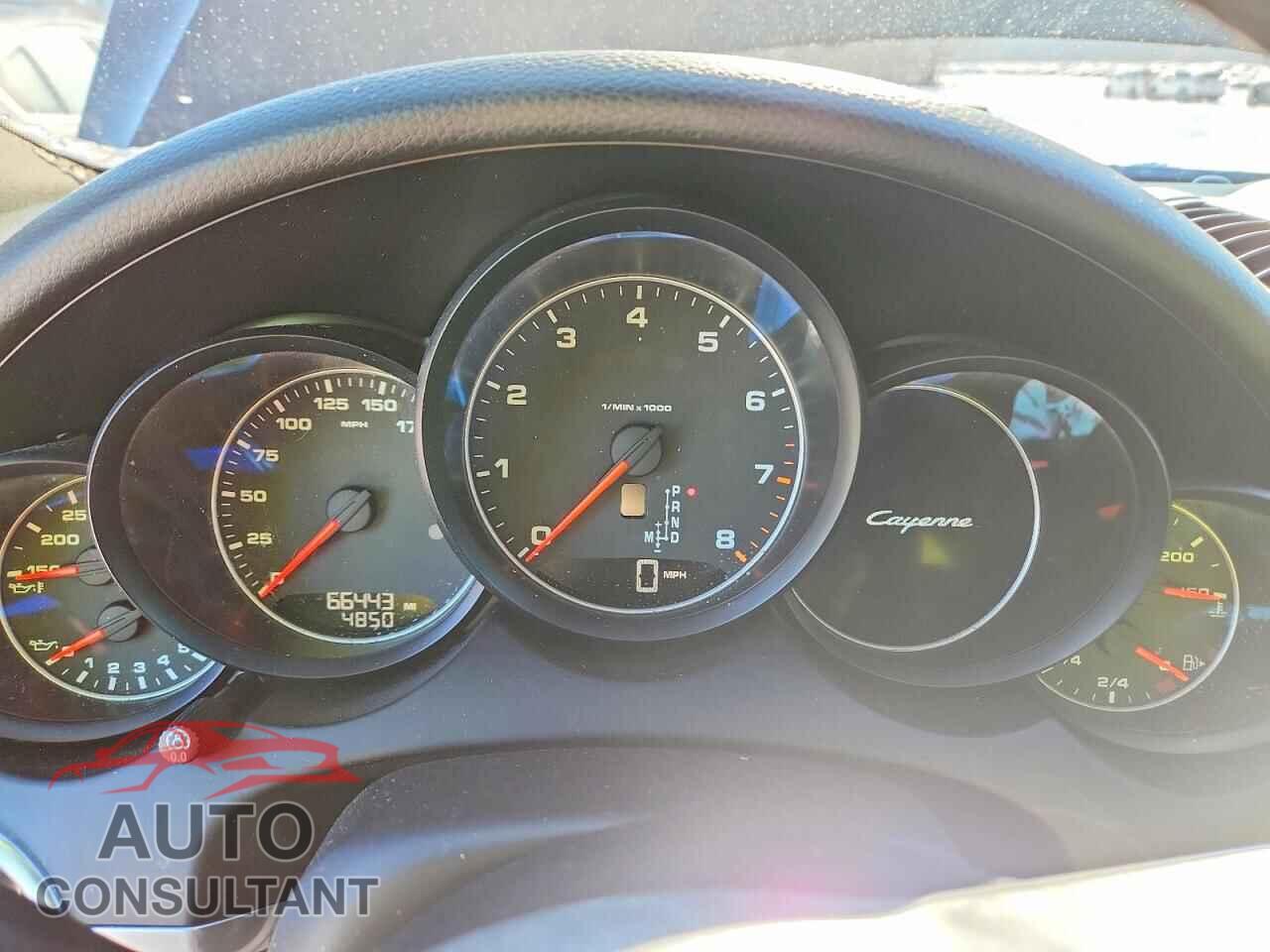 PORSCHE CAYENNE 2018 - WP1AA2A23JKA06814