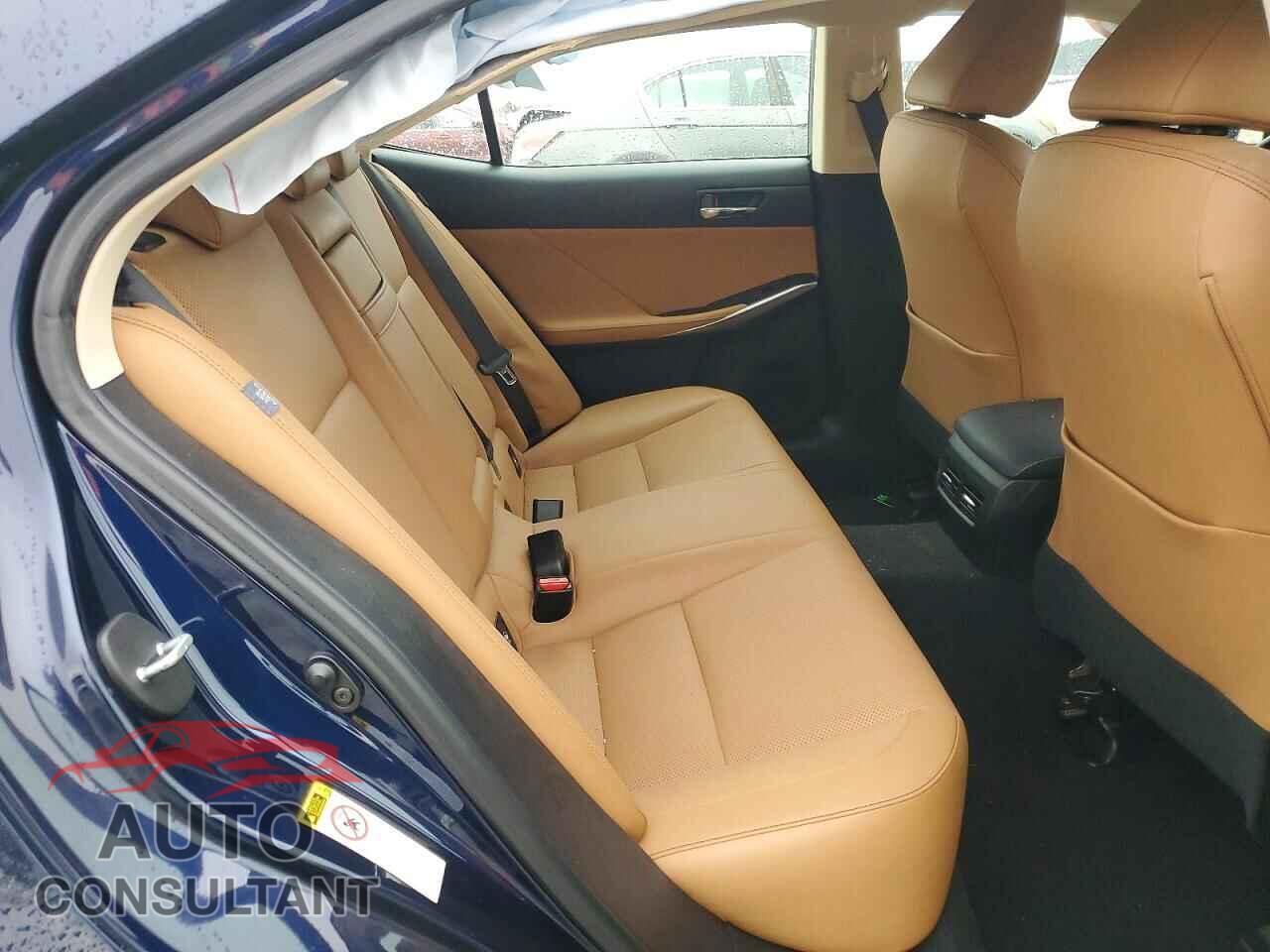LEXUS IS 2015 - JTHCF1D23F5028155