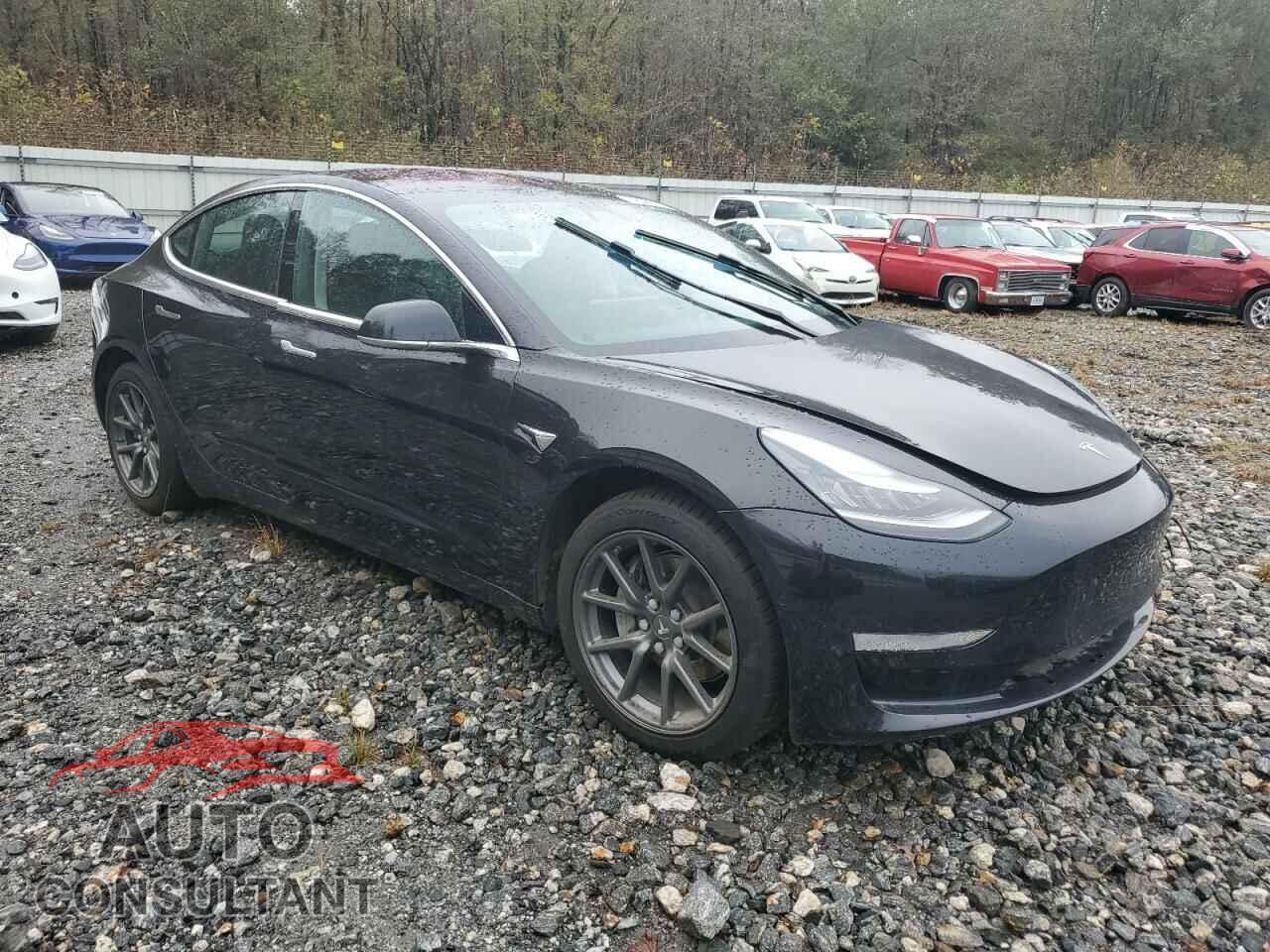 TESLA MODEL 3 2018 - 5YJ3E1EA6JF092675