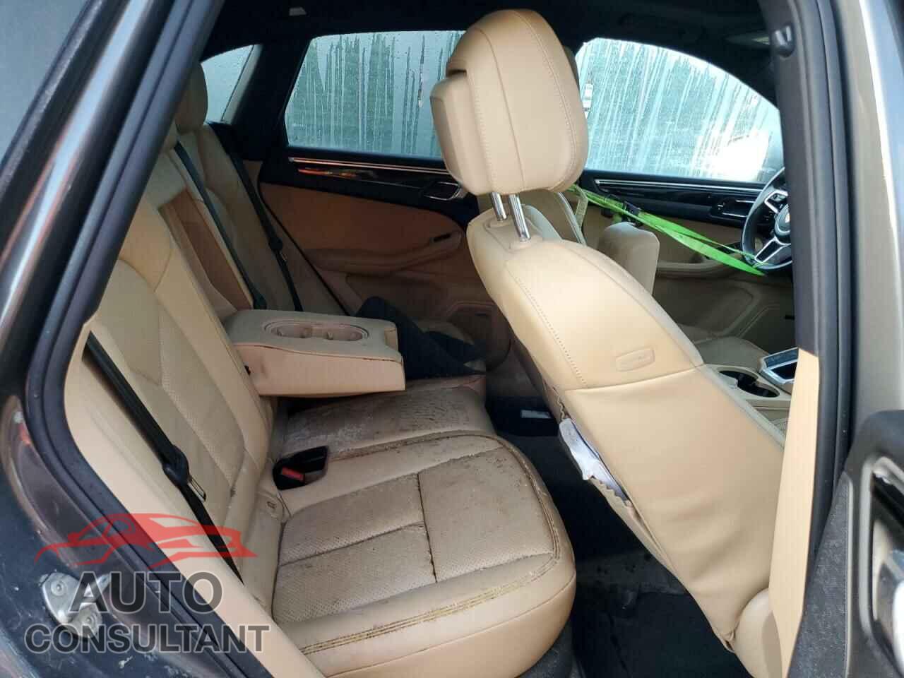 PORSCHE MACAN 2018 - WP1AA2A51JLB12568