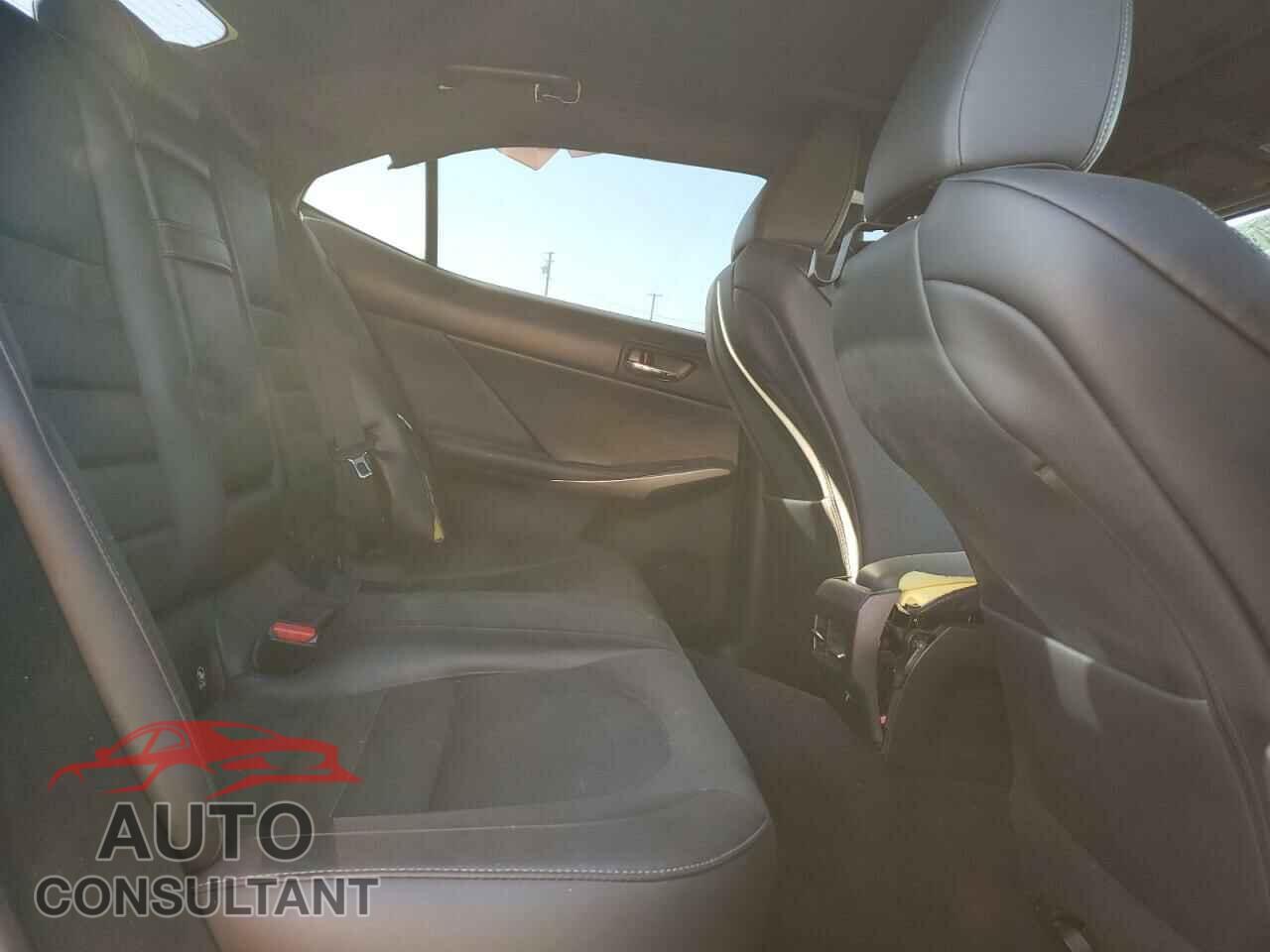 LEXUS IS 2016 - JTHBA1D27G5038702