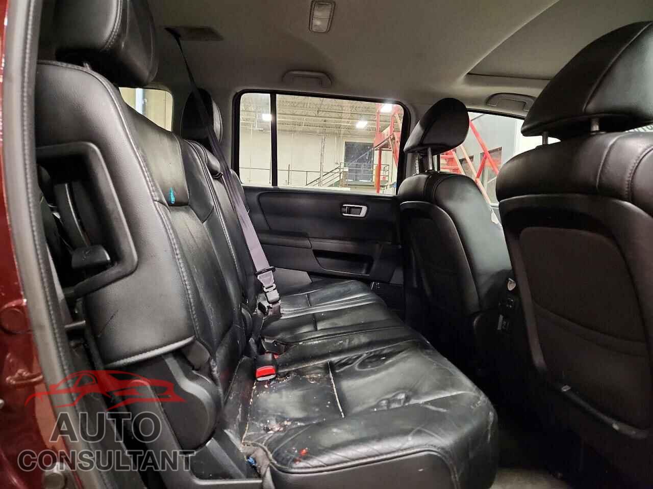 HONDA PILOT 2015 - 5FNYF4H57FB043379