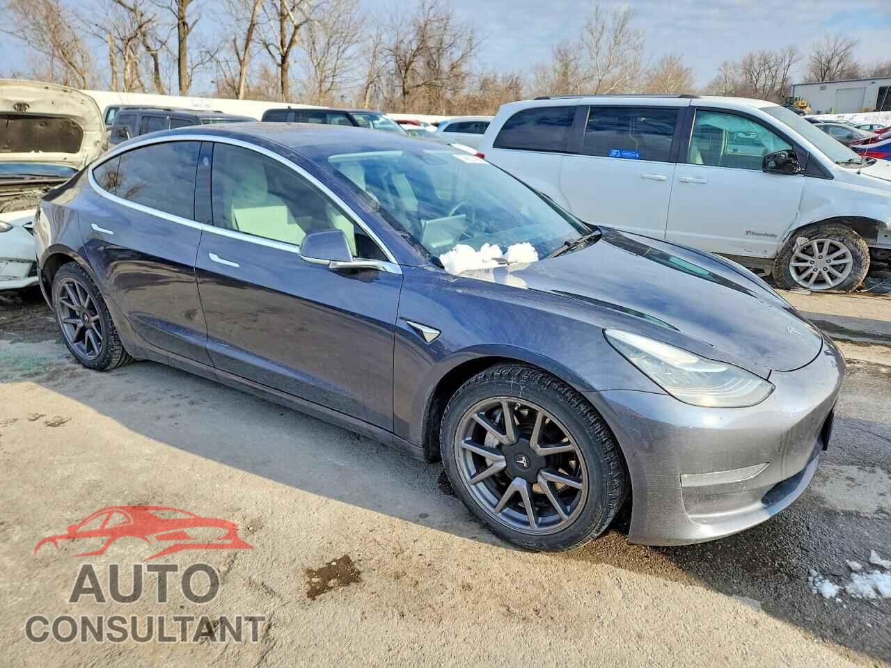 TESLA MODEL 3 2020 - 5YJ3E1EB1LF735784