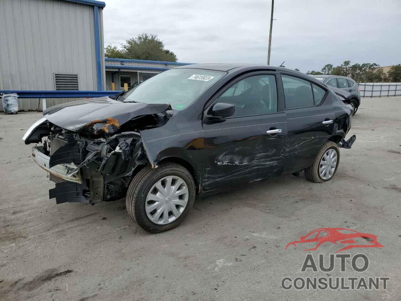 NISSAN VERSA 2018 - 3N1CN7AP8JL800703