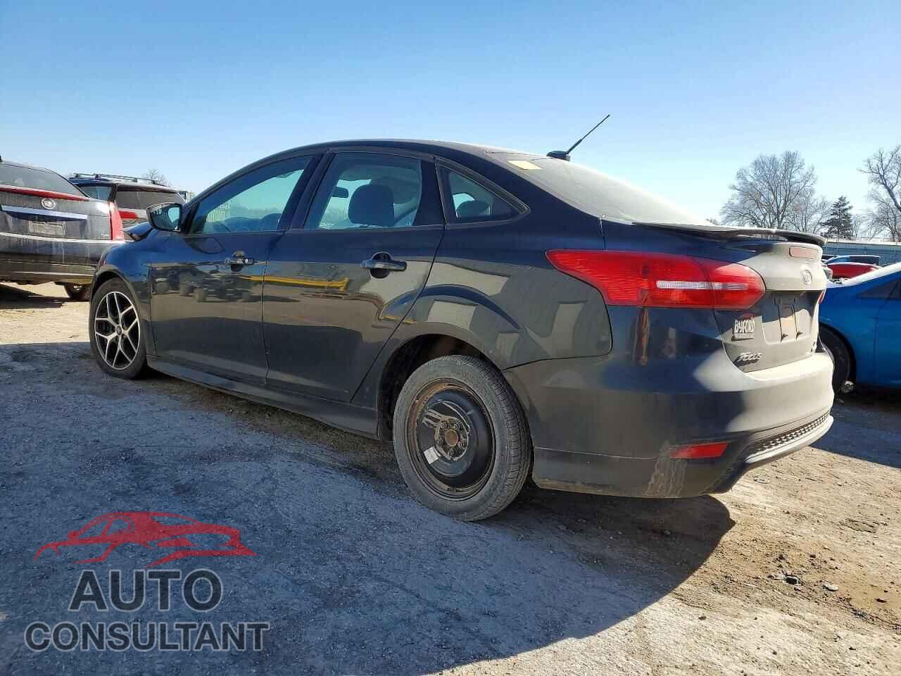FORD FOCUS 2015 - 1FADP3F22FL235245
